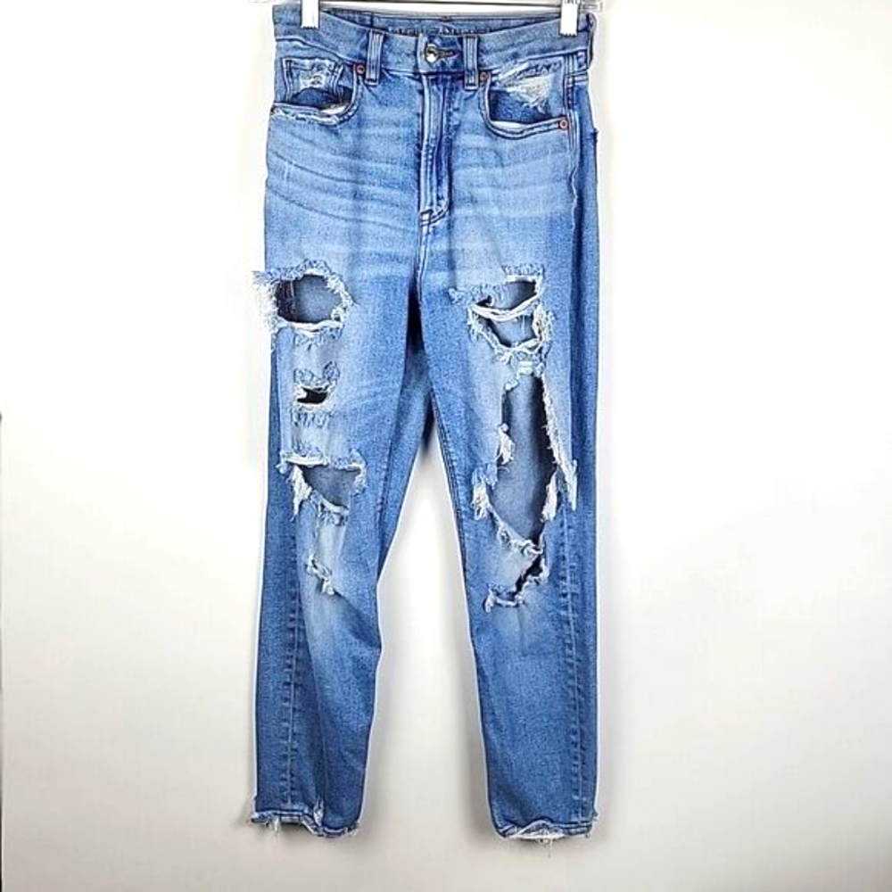 American Eagle Curvy Mom Jeans Womens Size 2 Stretch High Rise Distressed rips